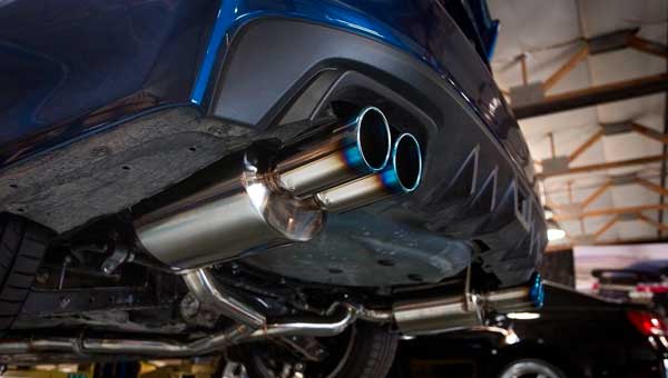 Что такое кат-бэк выхлоп?