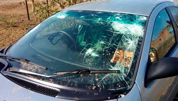 Как спасти автомобиль от града и почему град опасен для автомобиля?