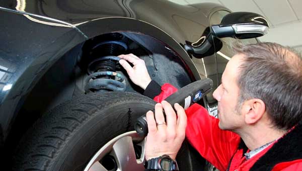 Как проверить подвеску авто на износ?
