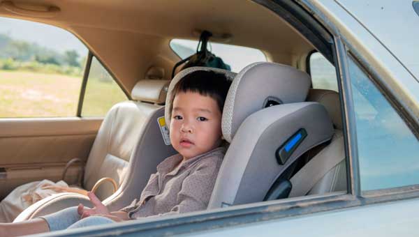 Услуга трансфера детей: безопасность и удобство для маленьких пассажиров