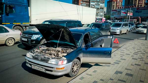 Что делать, если двигатель заглох на перекрёстке