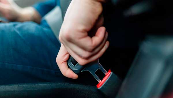 Почему важно следить за ремнями безопасности