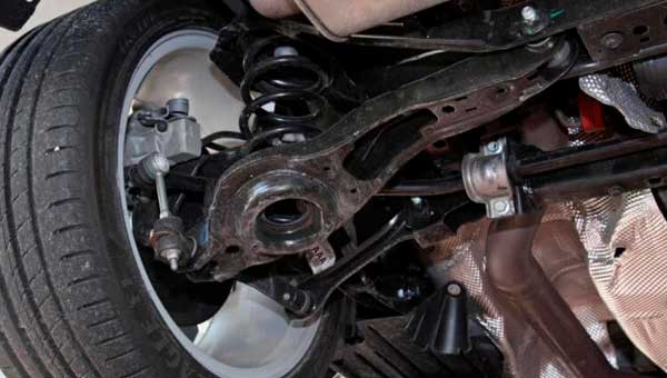 Как определить неисправность подвески автомобиля